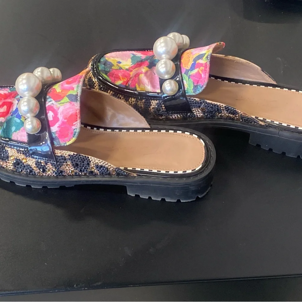 Betsey Johnson Norah Floral Pearl Embellished Women's Mules 8.5 - Picture 2 of 6